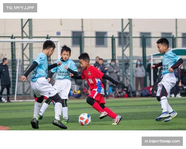 吴启鹏或将填补空缺 申花中场年轻化进程被迫加速